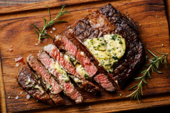 BBQ - Faux filet épais mariné sarriette