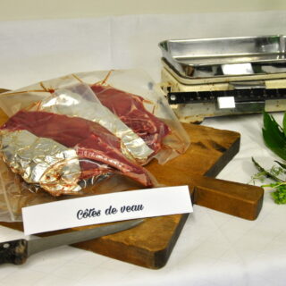 Colis de veau sous la mère